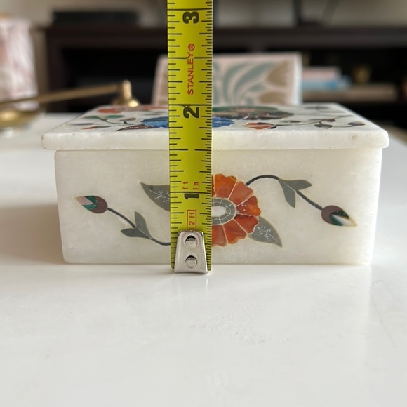 Floral Inlay Marble Box - Picture 14 of 16